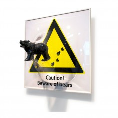 [Beware of bears]